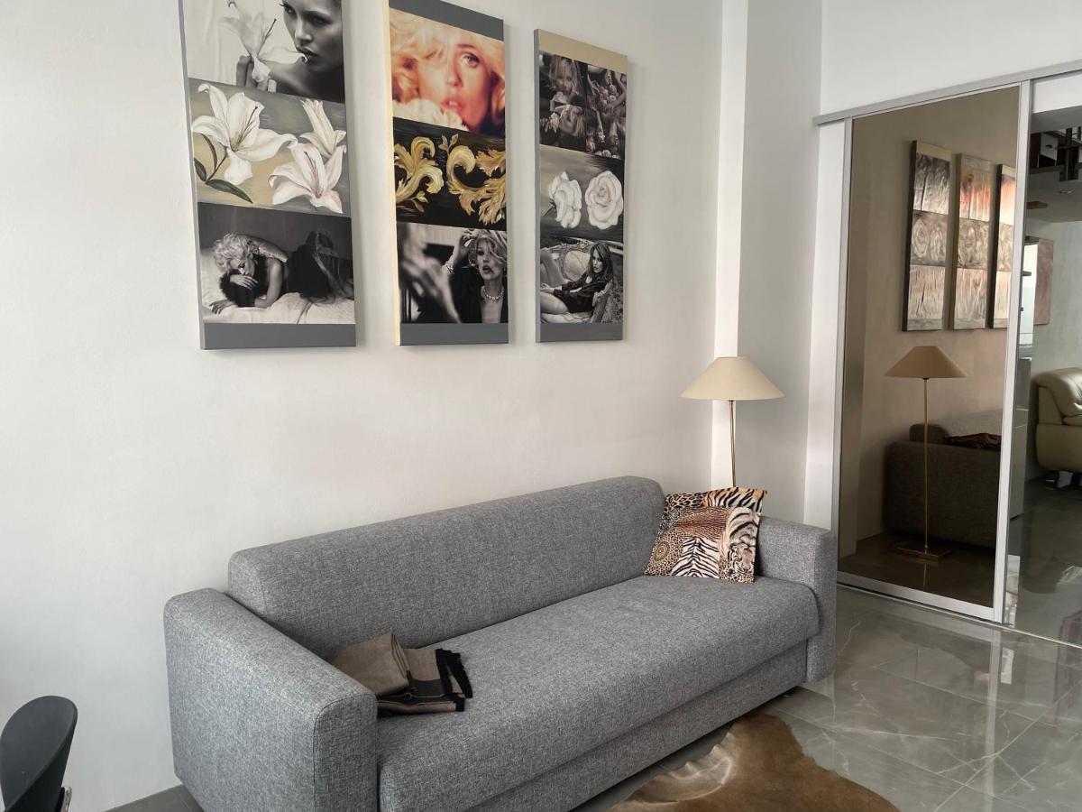 Luxury 60m2 In Wilhelmstadt Apartment