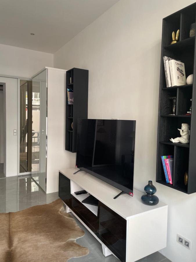 Luxury 60m2 In Wilhelmstadt Apartment