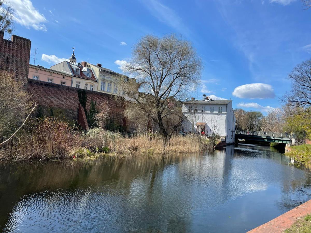 Luxury 60m2 In Wilhelmstadt * Berlin